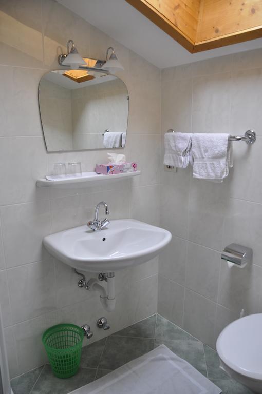 Hotel Garni Kofler Tirolo Camera foto