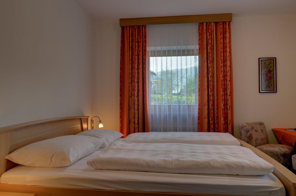 Hotel Garni Kofler Tirolo Camera foto
